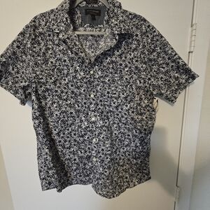 Banana Republic Blue and White Floral Casual Shirt
